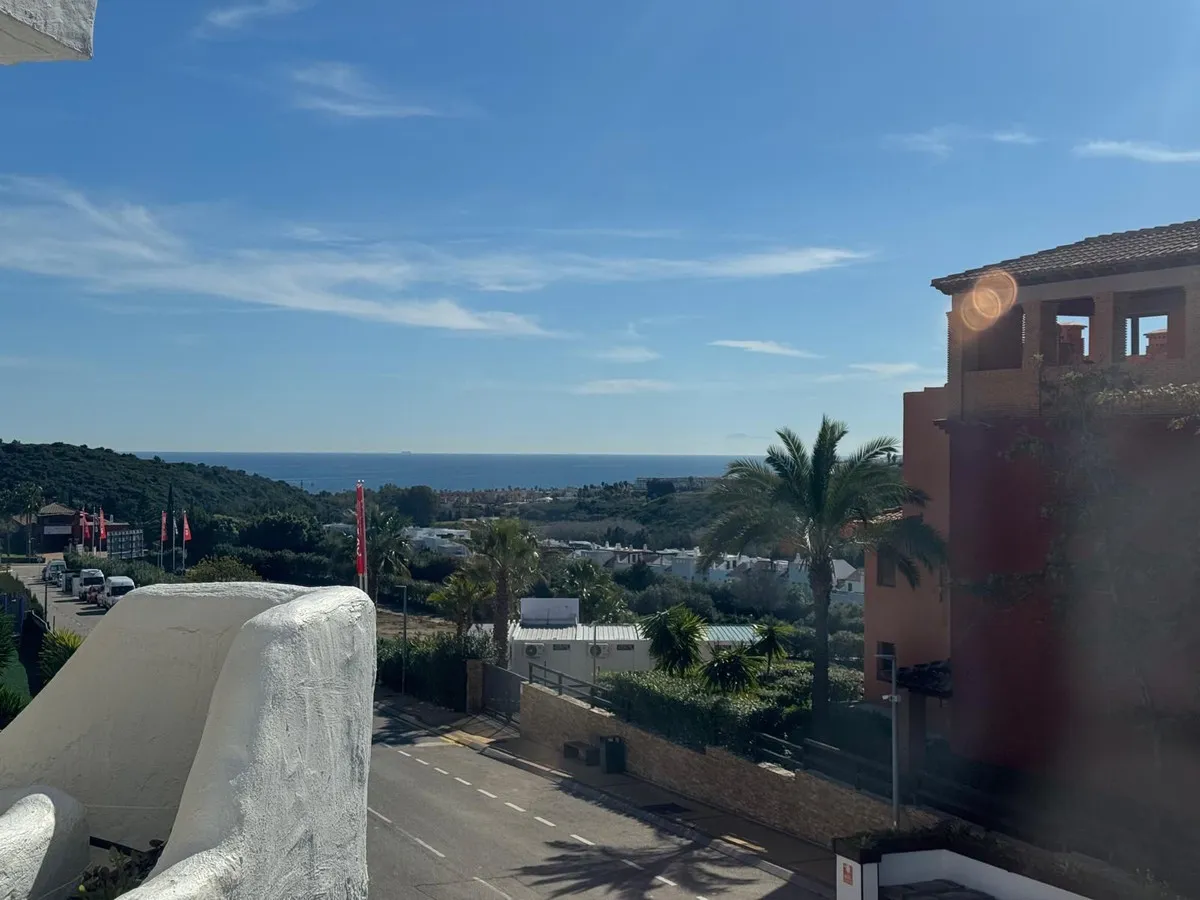 89afc50c-82c3-49f1-956a-05493c3255a1