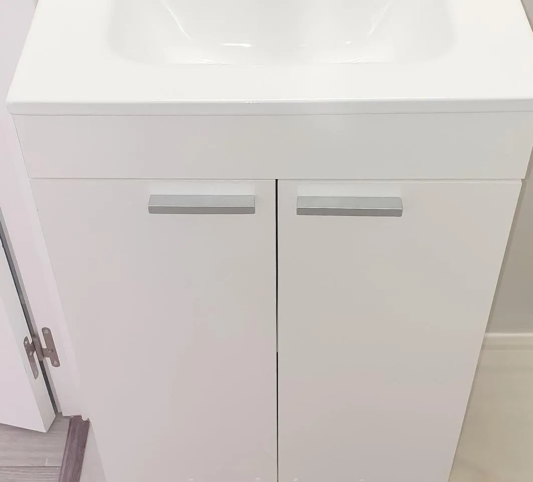 3a1b1f6b-3b73-4751-8fb6-6a20bc92c20e