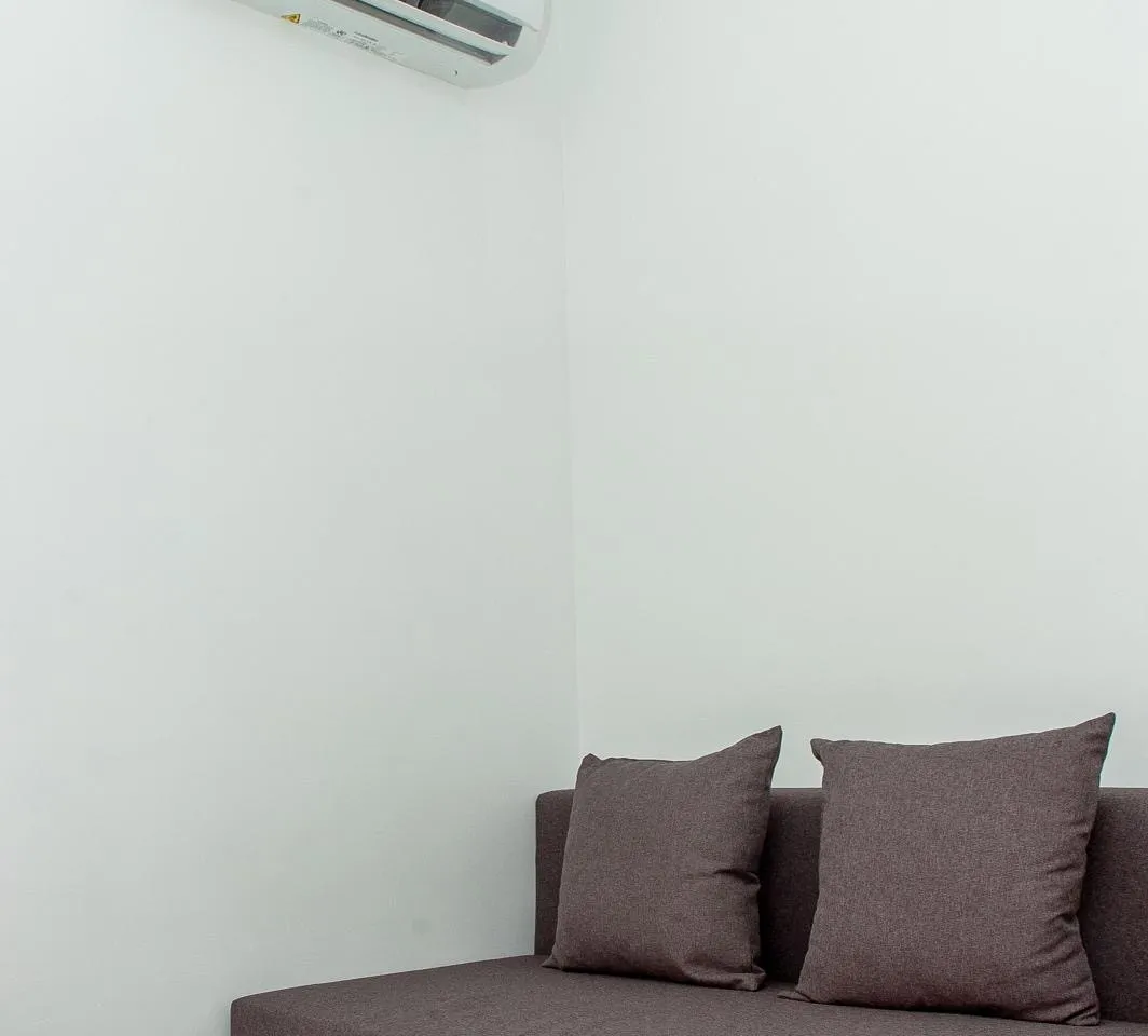 ef84790a-8a4e-4498-a6d0-9f3b7c2f2d7e