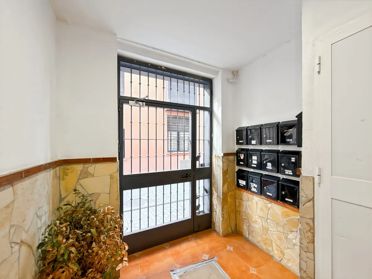 65b6775f-e07a-45e7-82c2-995b5477faa6