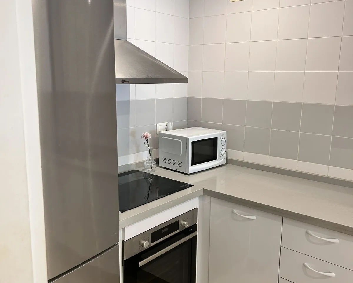 979874b3-45a0-4434-a7c5-4989d001d02a