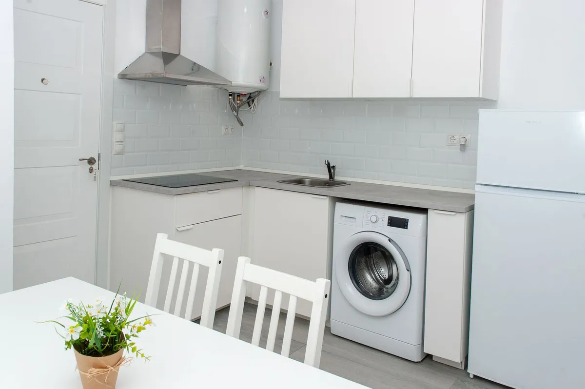 94934327-4e8e-4b28-8e3f-39452693e153