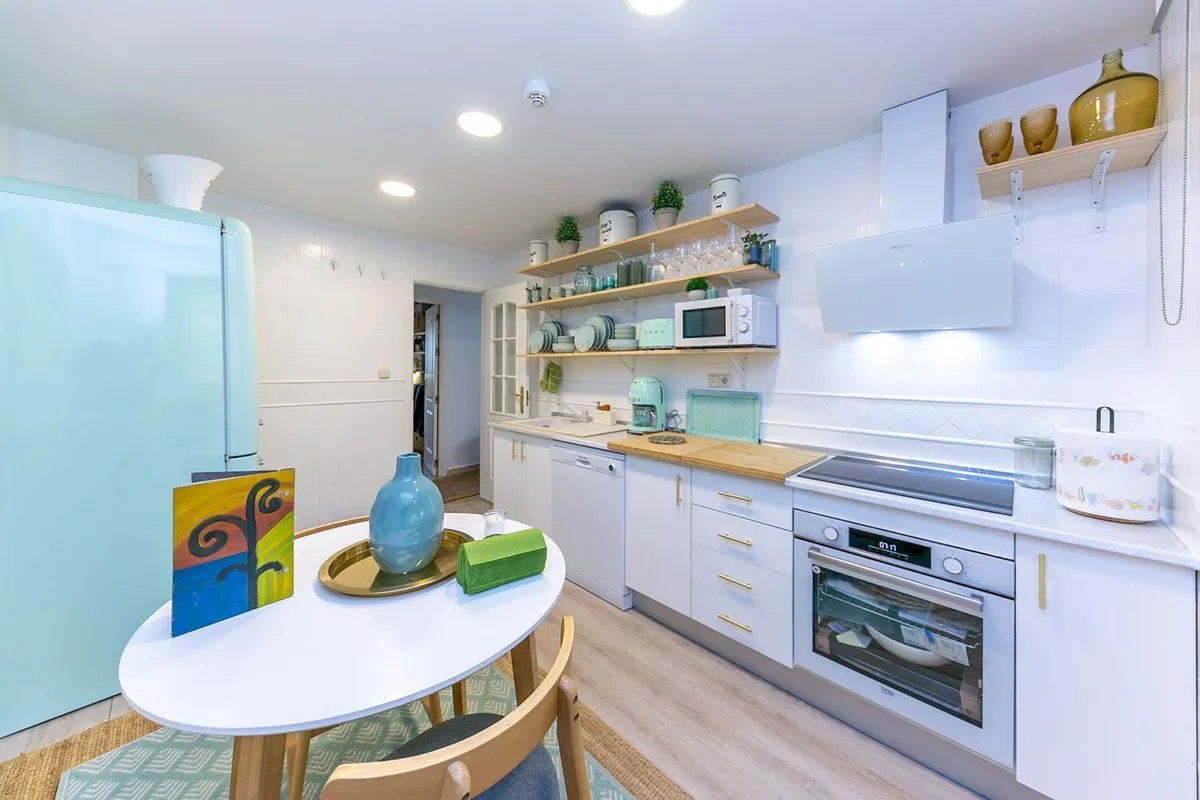 770dd0f4-817c-425c-b5c2-b1f20156a6ea