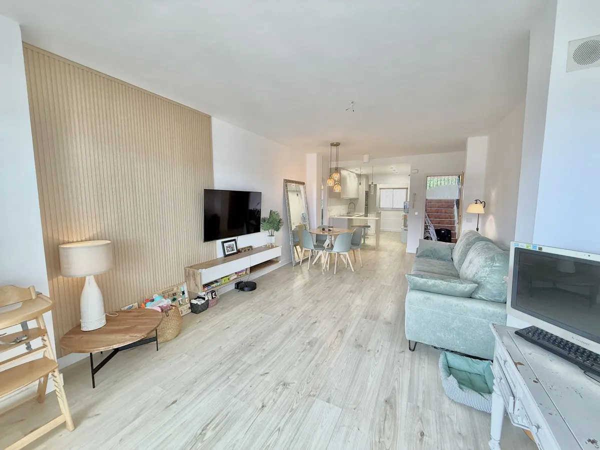 05ee70cc-a17b-4a82-a318-d2a881d13c6d