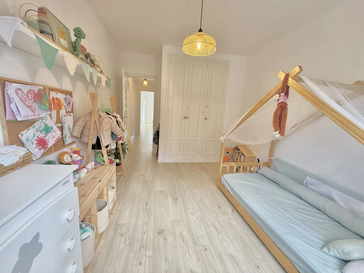 537c4a1a-e05b-4da4-9e45-a6405d21f102