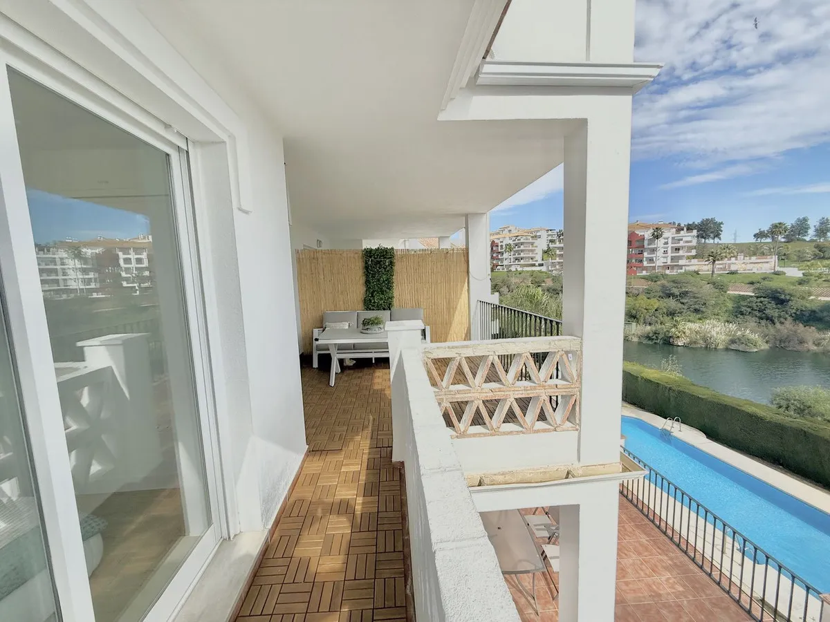 b1efaaf9-e3de-4afc-8ceb-b982b0be8034