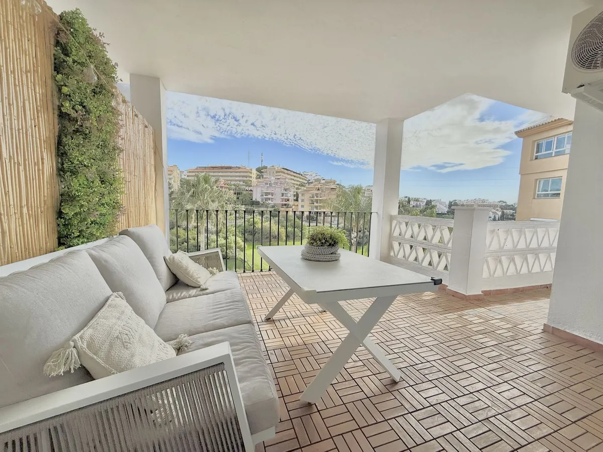 b9367c3a-9fe8-49ec-ac2f-efcc53e70962