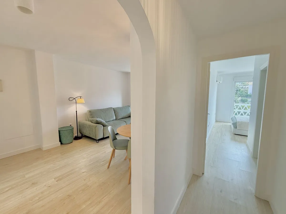 f166d4e9-a5e2-4d9f-bfd6-5635674b3ae2