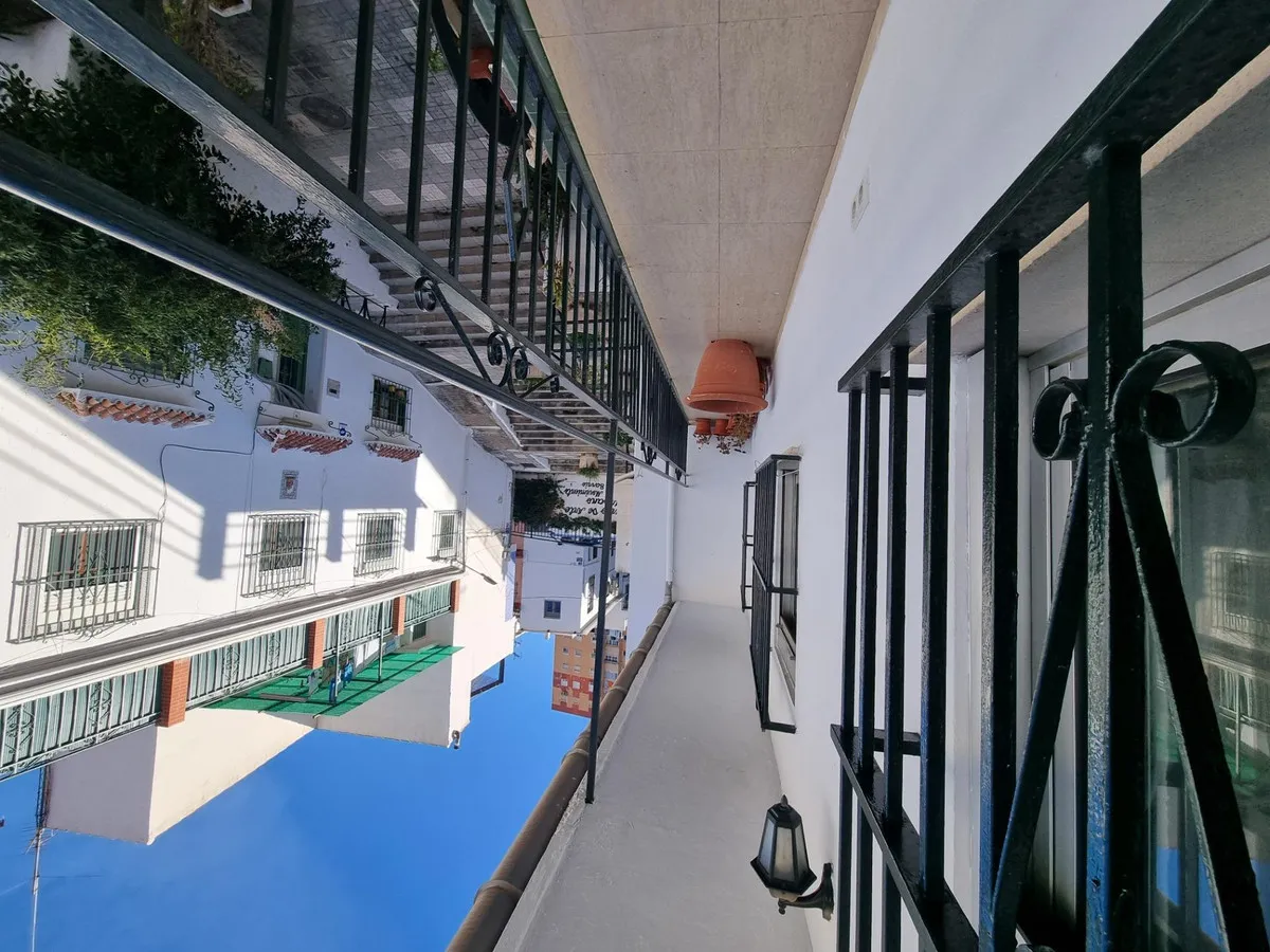 98655249-bcab-4d9a-afe7-eb7da1c230ff