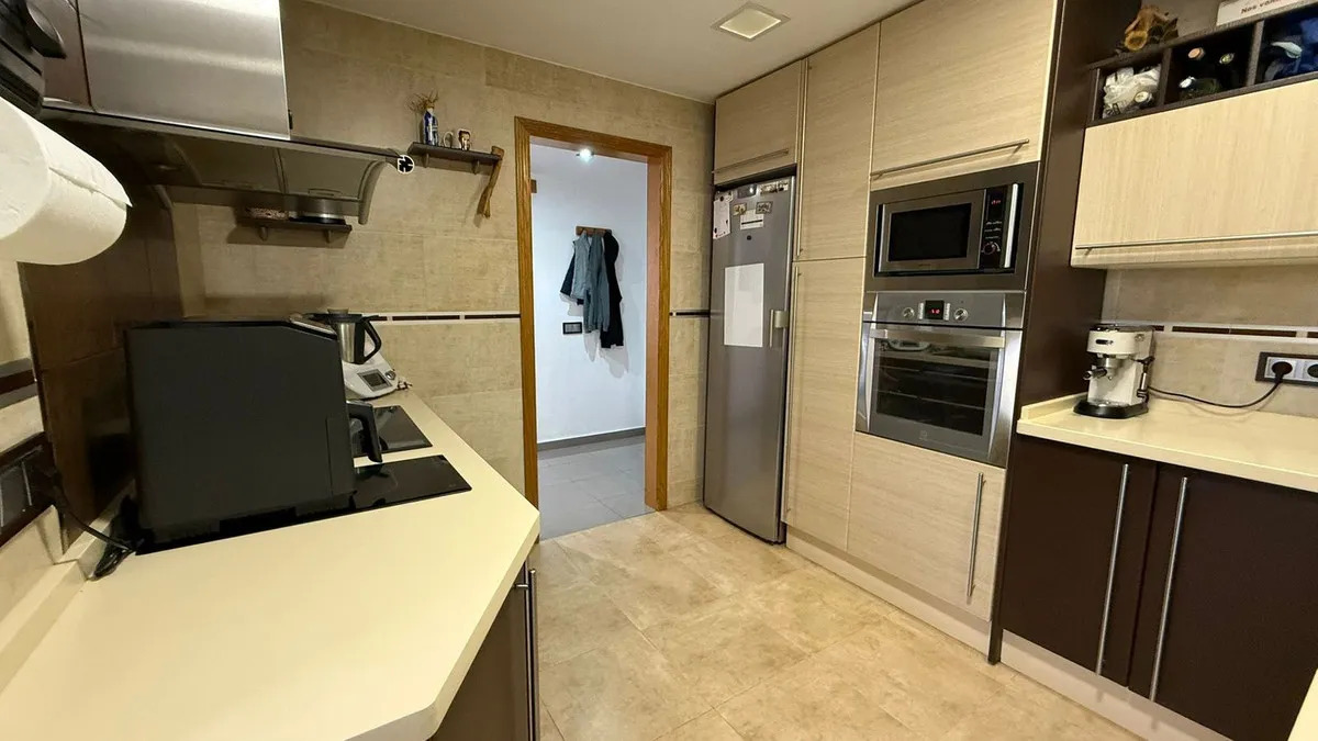 b6e47791-7fc7-4626-b56f-729aea426417