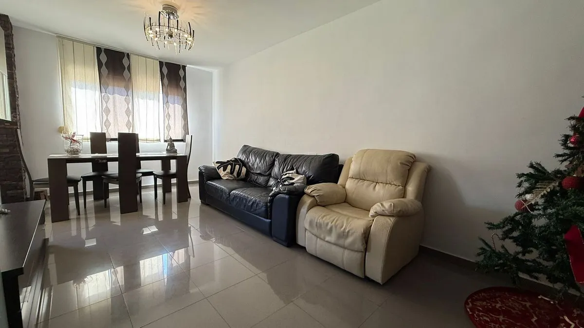 e079cd7c-42c9-4788-9ea8-c5fbb3dcc173