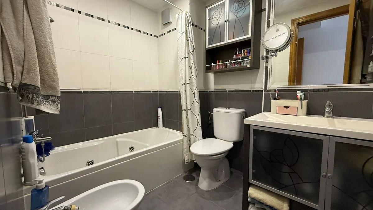 fe1aa5f0-1670-4283-8c1c-0195b97e81f9