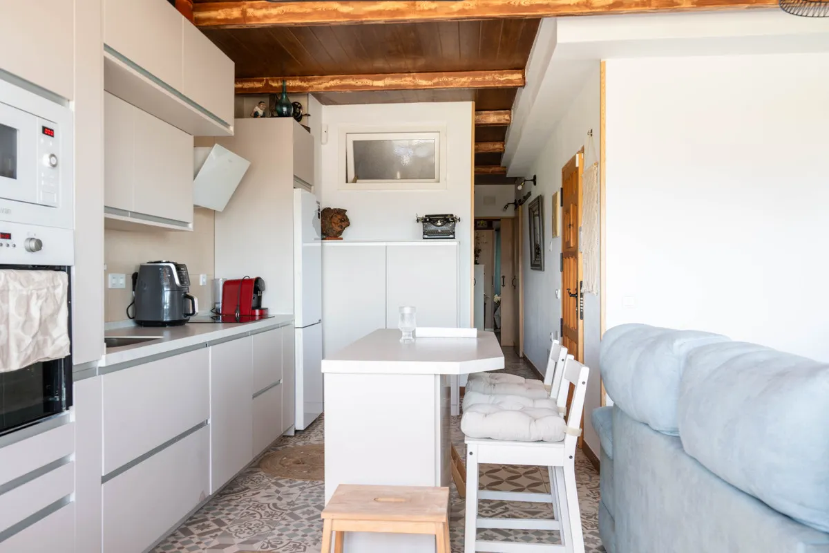 c0b11bbb-6f71-4734-9952-57bca6dfca61