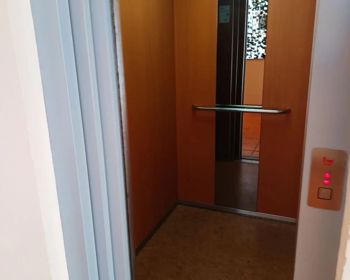 39b5f22e-11c7-4081-addd-901dee8e8e49