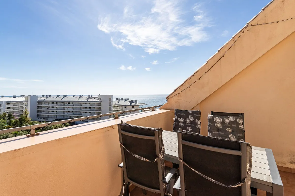 e676bea9-f2a7-414e-96b5-1690c40855db