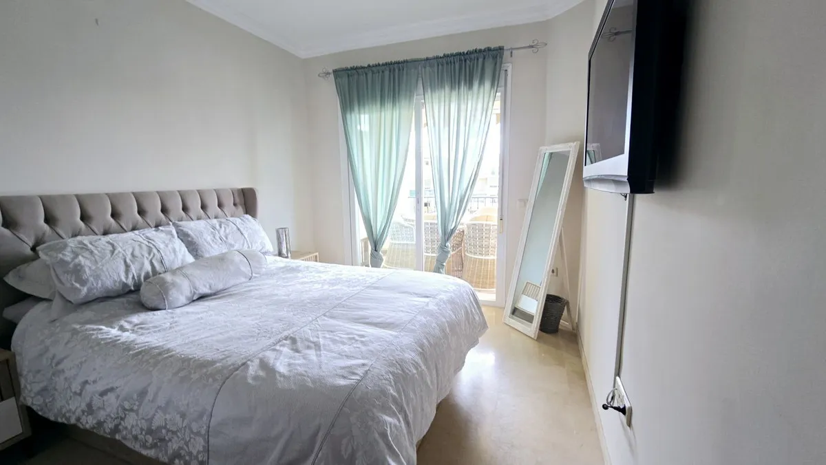 c7fa9be7-9deb-43e6-ba7b-212c7c79b301