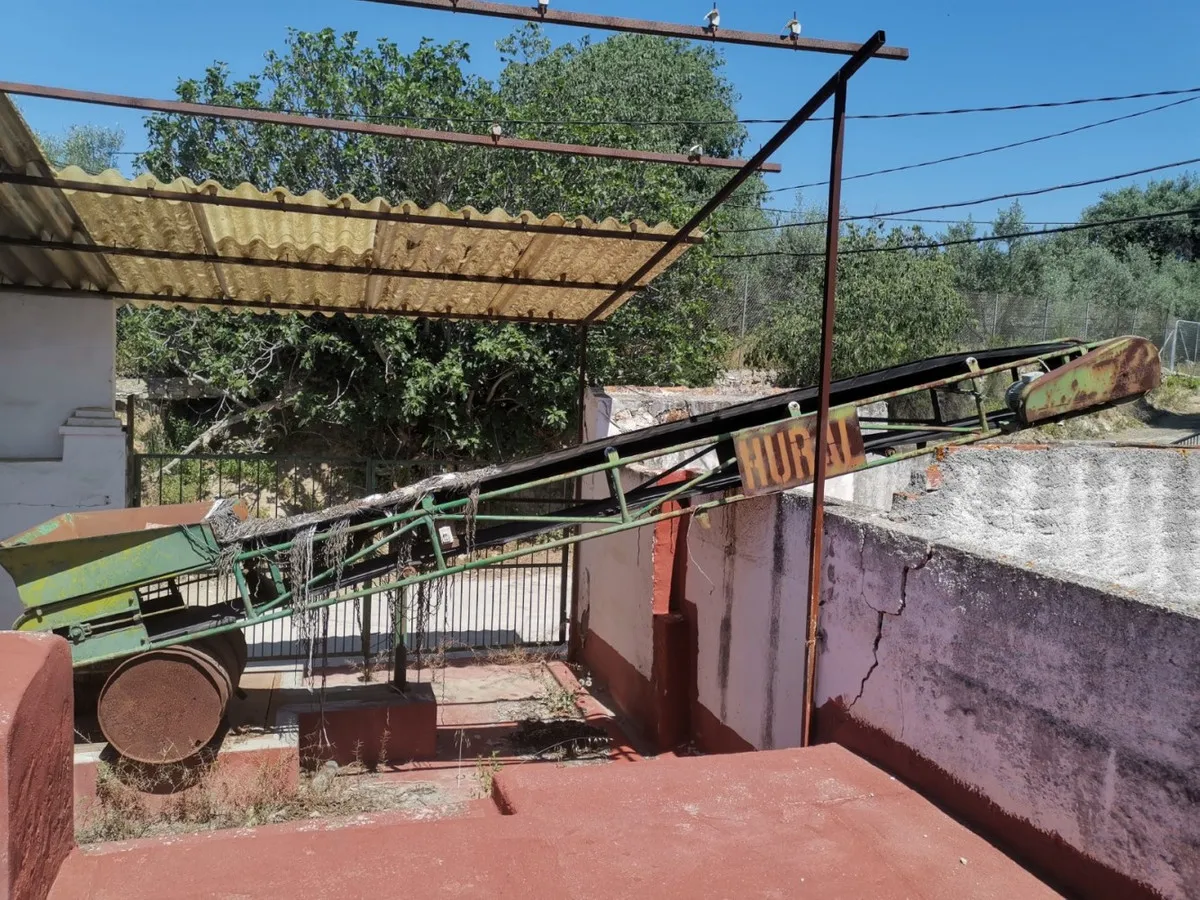 2c415875-c797-4f36-be38-7544d179b7ca