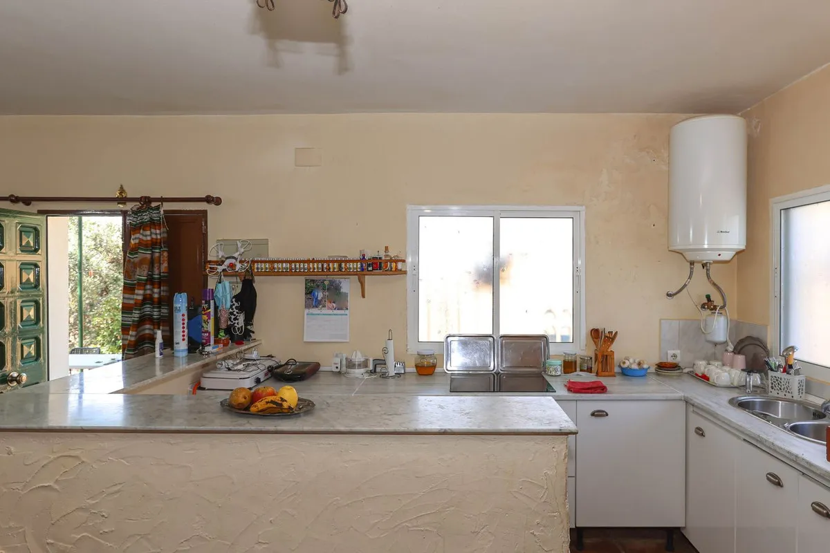 ab039e49-d015-443a-9c59-a5232a111275