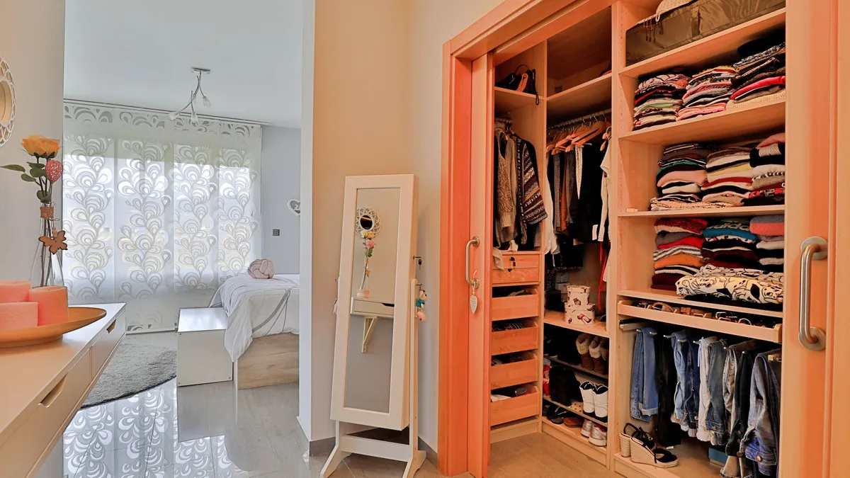 3cb3a4c3-aa9d-4bc3-90e9-8d1c32980825