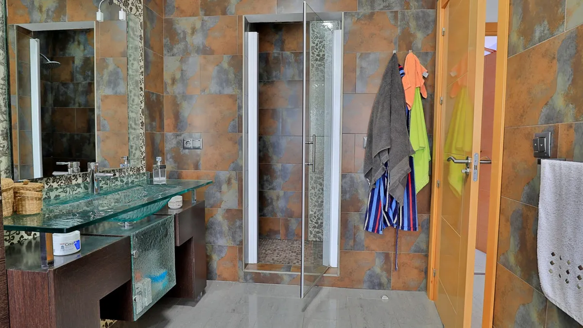 70687912-7938-4090-8023-10a5f5617961