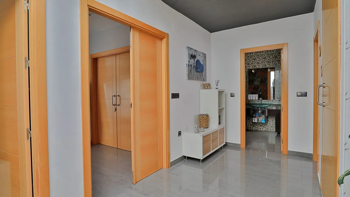 bd571292-fb6e-4ed2-abfa-b5cec86c22c1