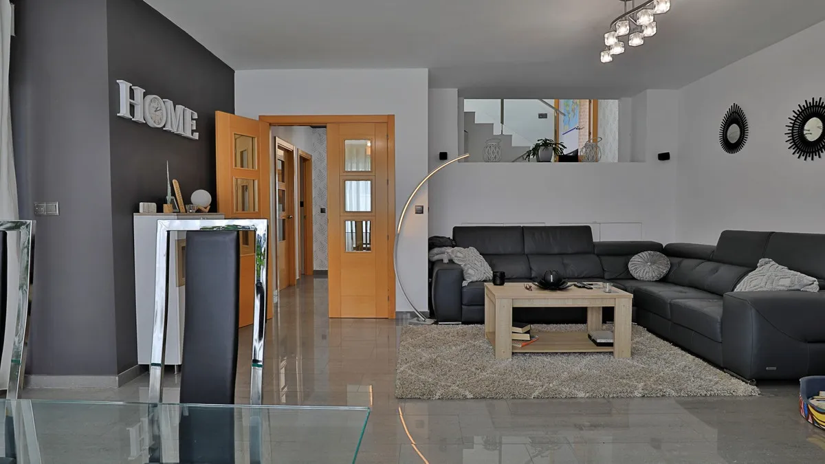 d7a81158-a4a1-4ec0-954a-b7141995b316