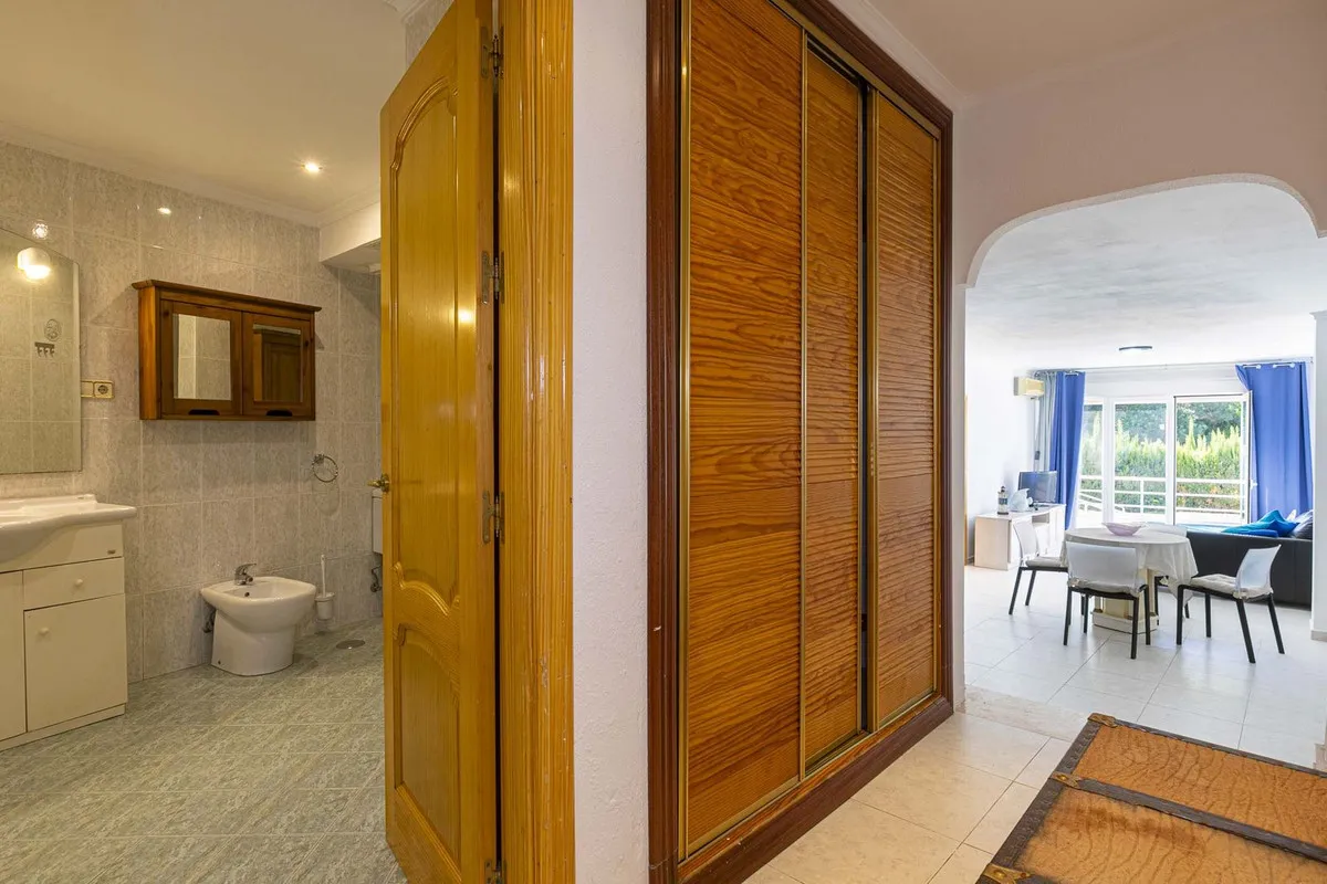 a06b2499-9c21-4c88-95fa-f7da58c957e6