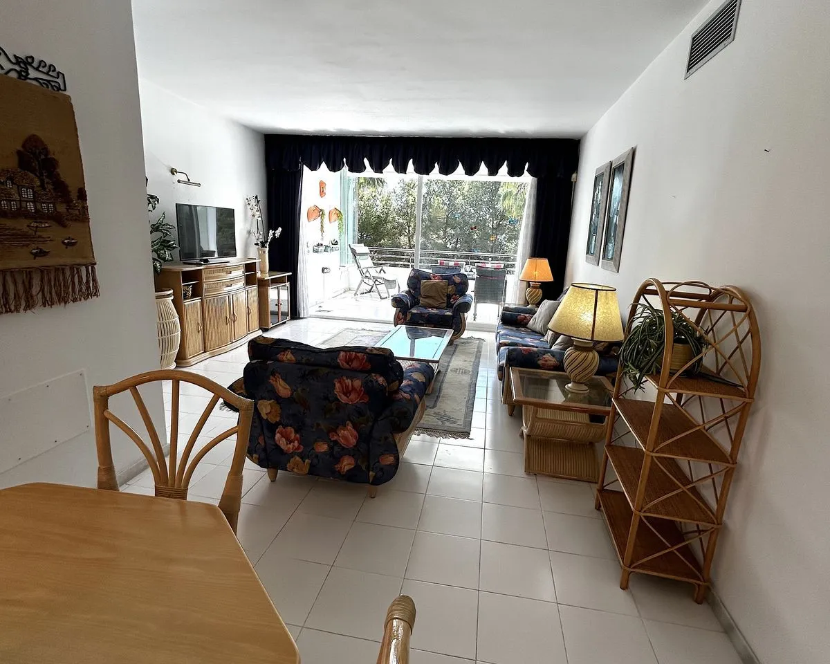 8da23aa9-1fd8-4f10-ba42-fe2ee06211e8