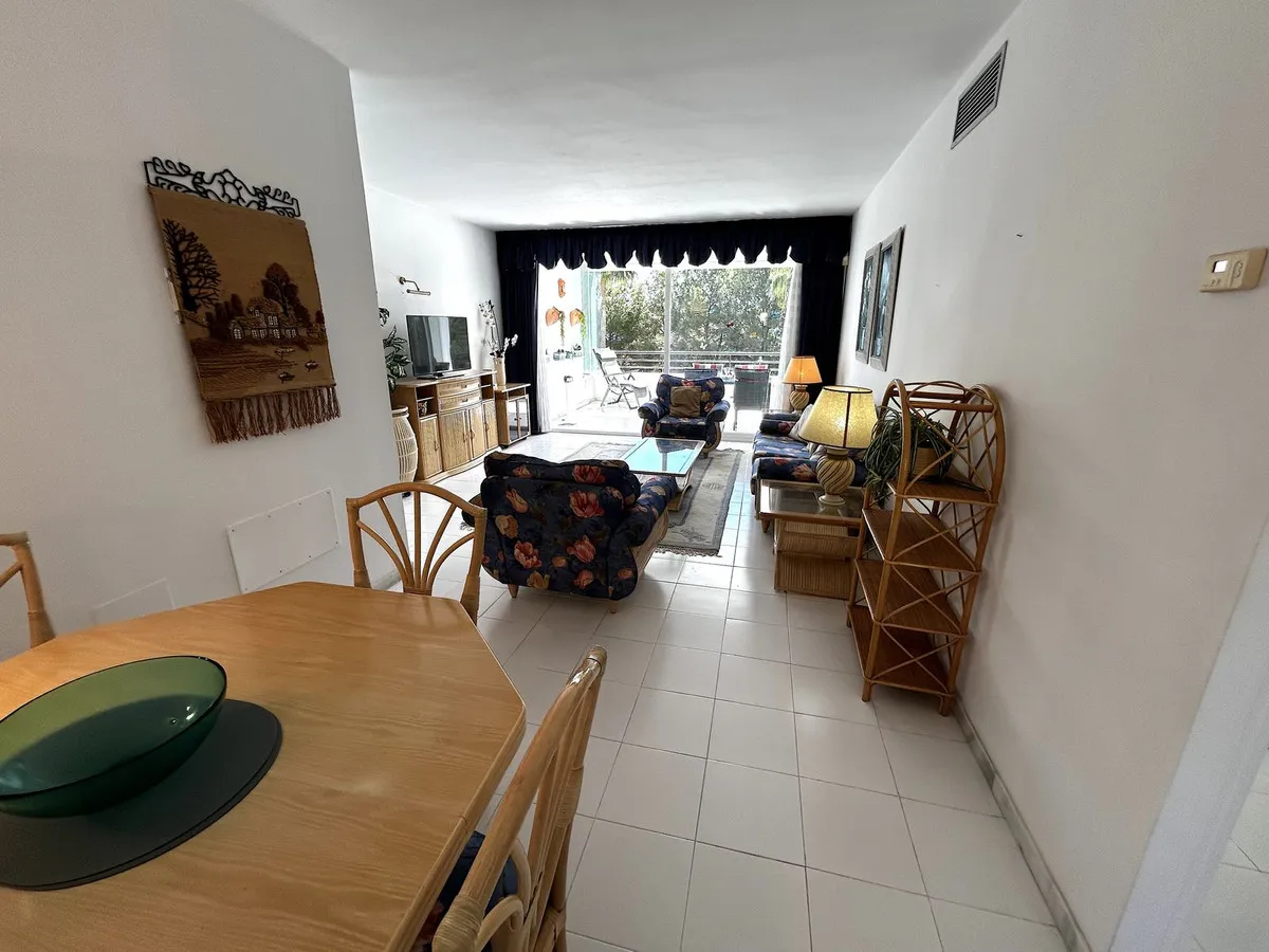 9d0603e6-61a0-4c7f-a6e7-66bdbcf700cf