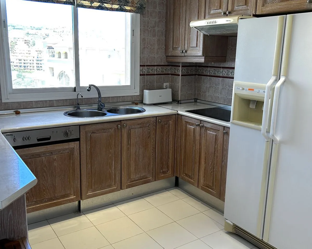 c0b1151e-86da-4b03-adc7-06d2ca851380