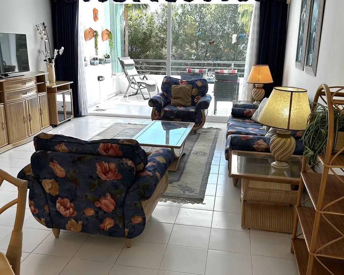 c110fdc3-12c6-4687-9bd8-0dd48bf5e971