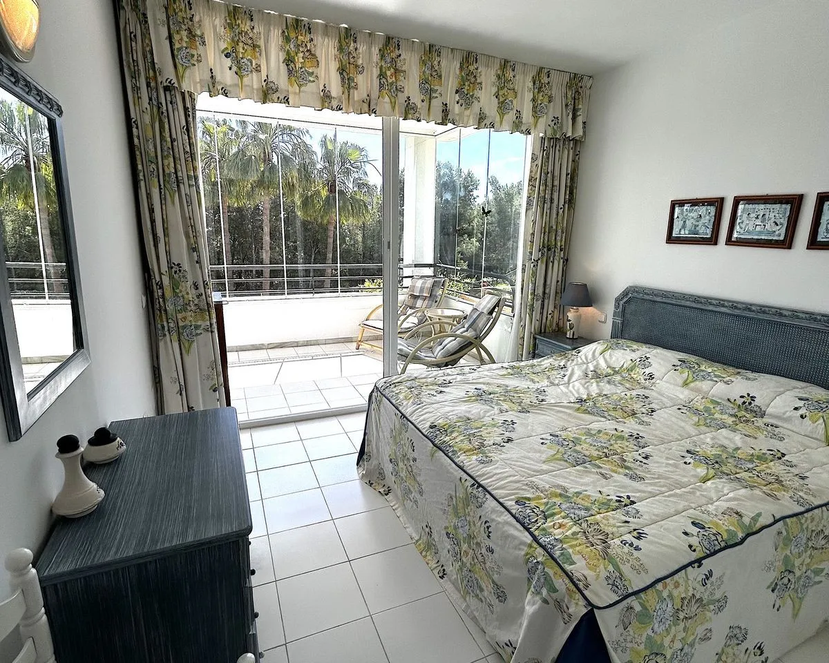 c4df04e8-e6f8-4585-a8b9-20474dba106a