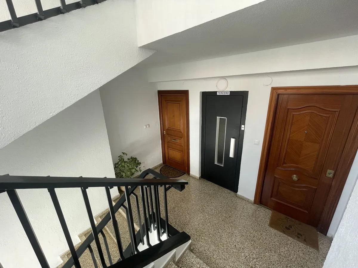 27dc9074-6fb5-4913-b378-b34d52481ab8