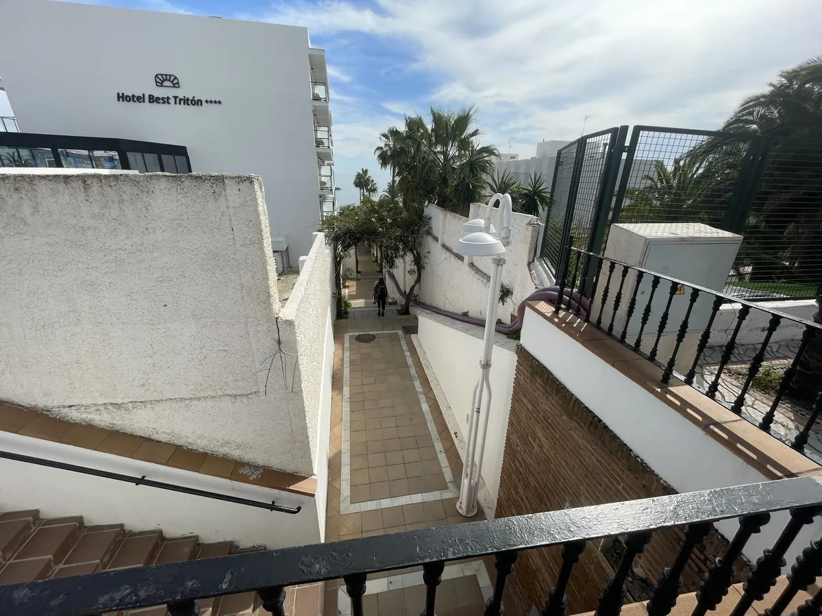 70915c30-7447-4da5-bfbb-986fecb2caa7