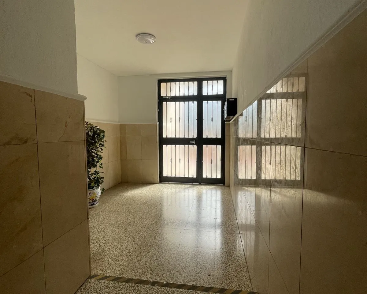 7a0b1eb8-786f-4382-aabe-20c52fe5c7b6