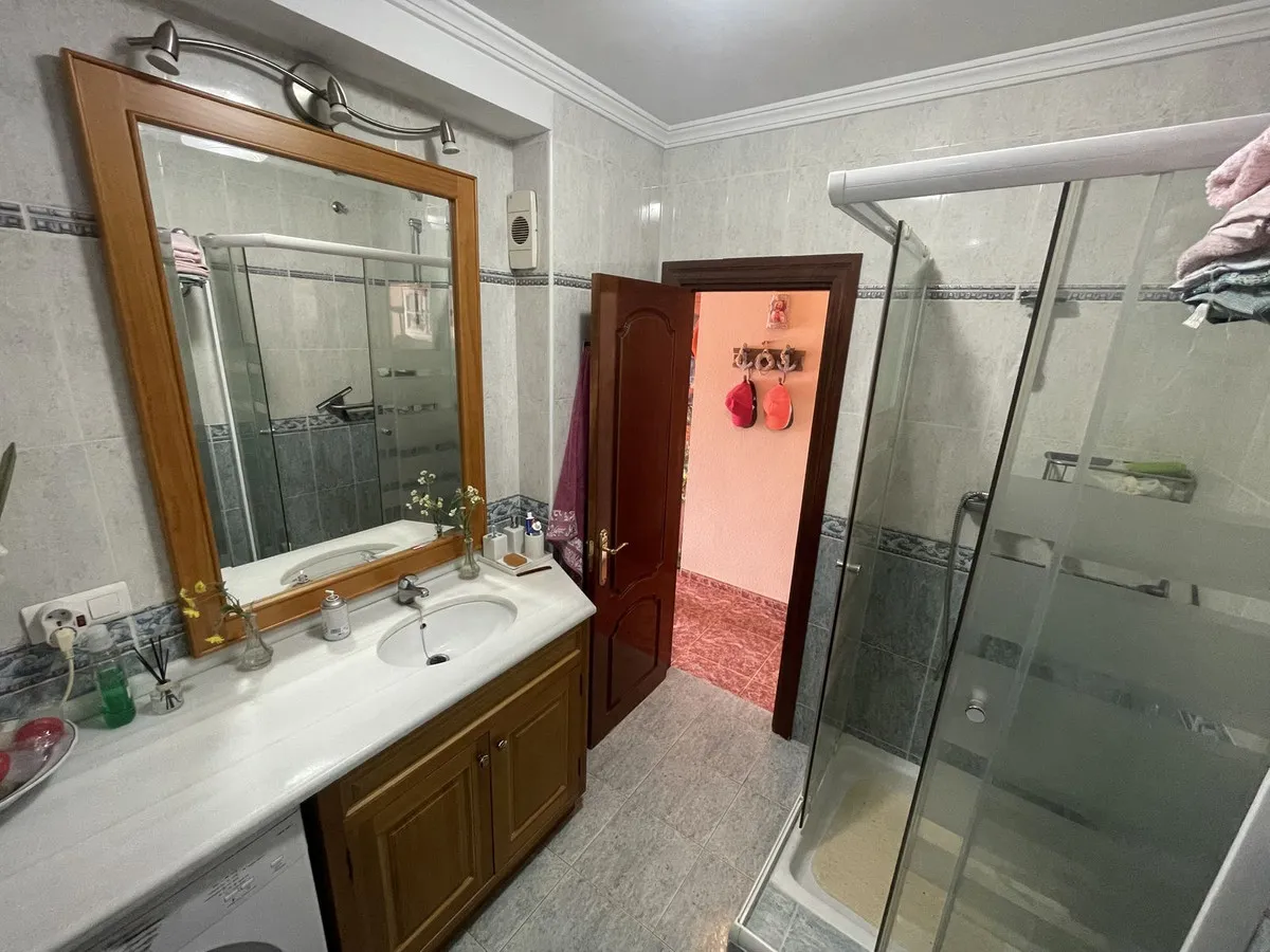 e96fc3d0-690e-404c-9060-b0f031c5077f