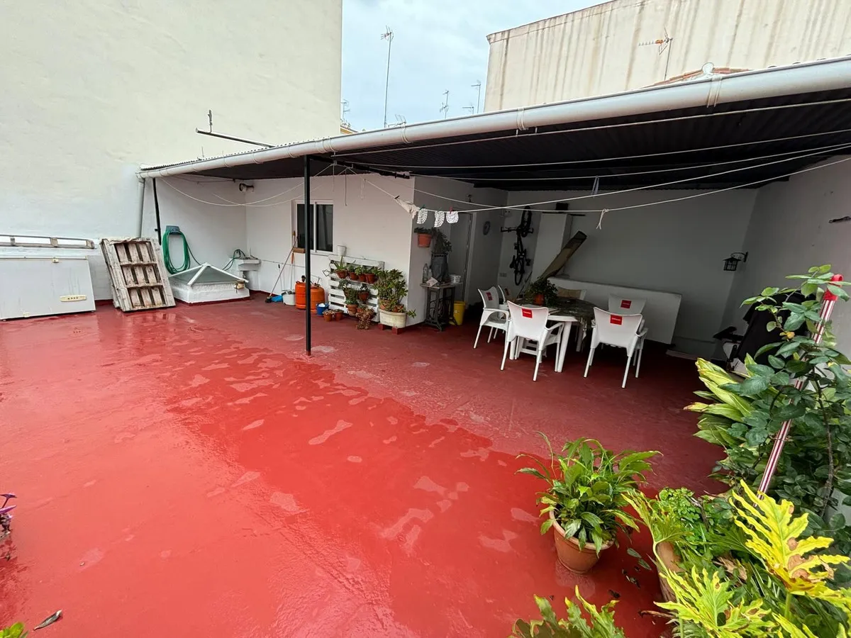 8b6fb56e-8fe2-41e4-a4c3-6bd4f17b8409