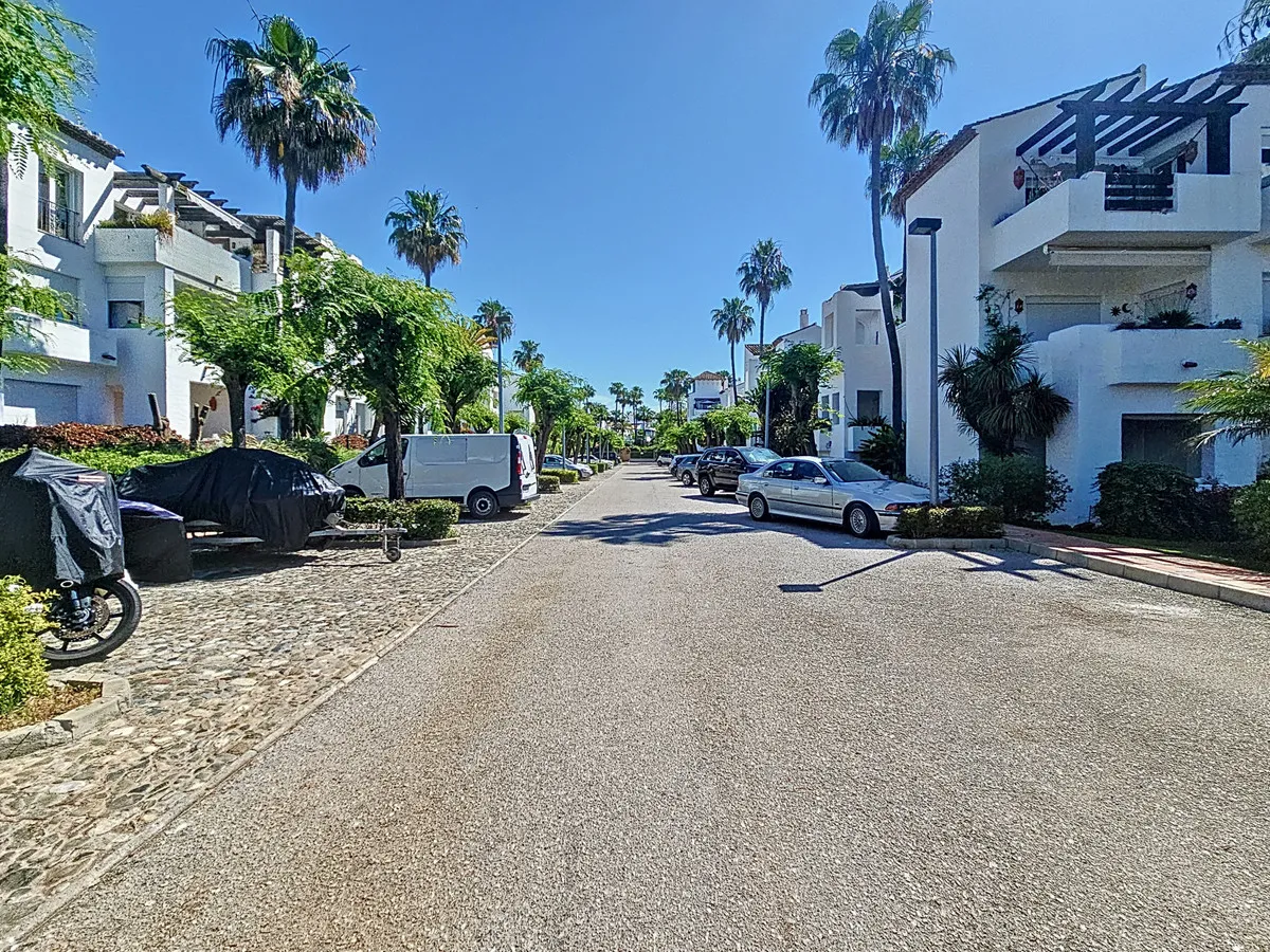 d2b56d7c-608e-466a-bf6e-96f6d1c70de4