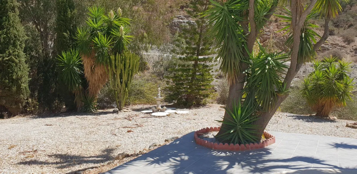 50de9517-33d1-4aca-939b-17e6d4817d9f