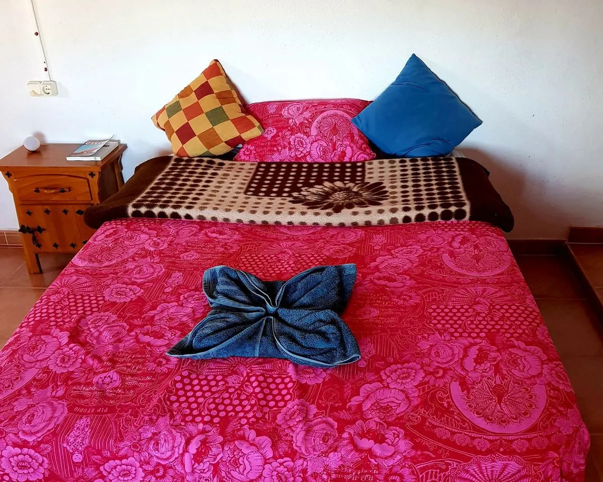 e73bd22c-4f5e-42c1-bc2c-9a18c3085a7b