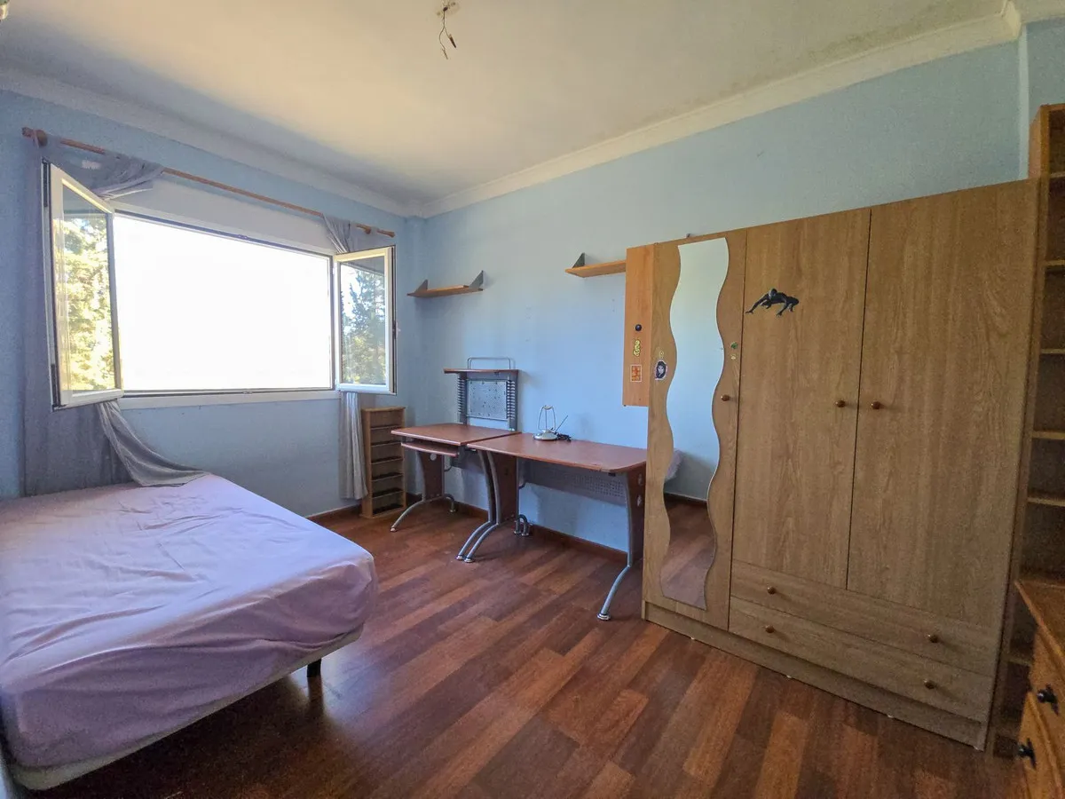 69708aaa-1c37-415b-802b-5b9b6b3a9dfc