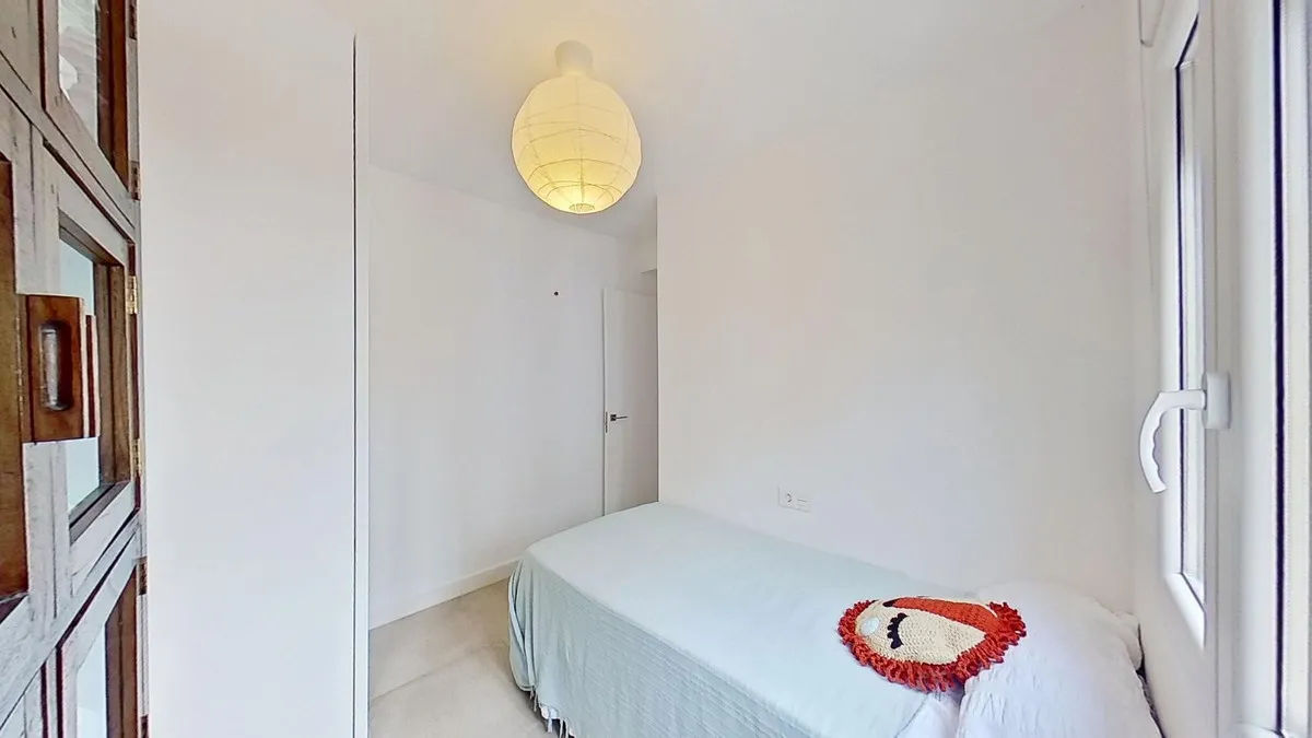 5aaaf520-0d61-4189-919d-d7259fc5891f