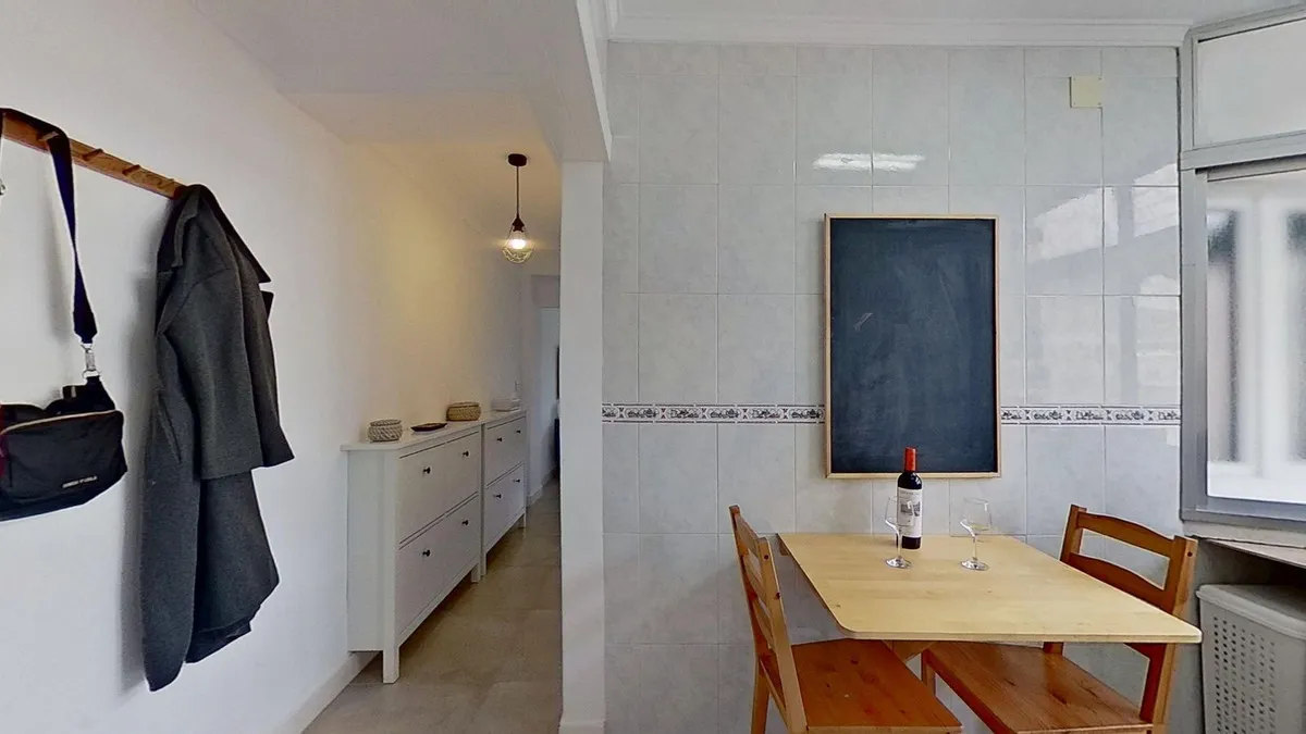 64300851-d320-4c1c-9ba0-59c125fedb87