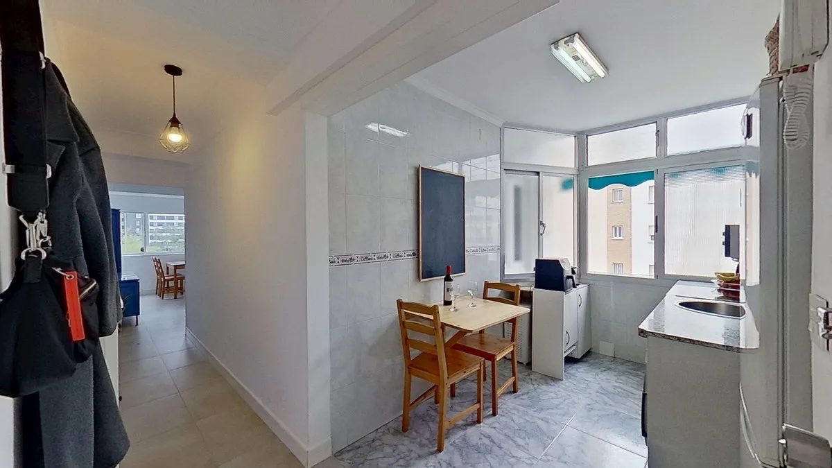 b083a5cc-b5cc-4c81-8cb1-ca67b71439f3