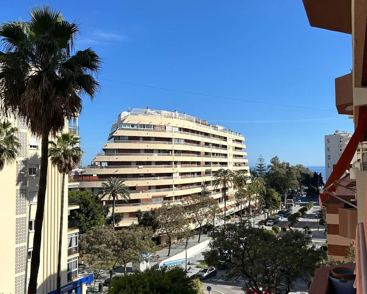 a65524b6-a533-4143-91e9-9f76653a3a63