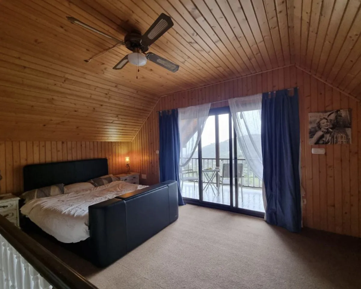 6a783bfe-8f7e-4a65-a88f-20421451fdd3