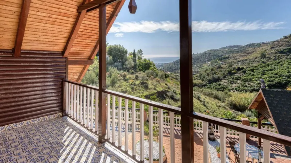 aa6168ce-4edf-4269-9ab1-09dbd4e87e5f