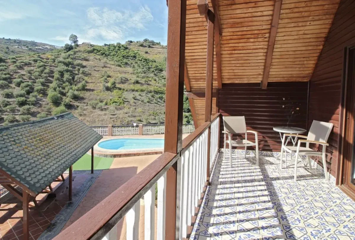 bbee6db7-fd6f-4de8-b904-c992ab0d873e