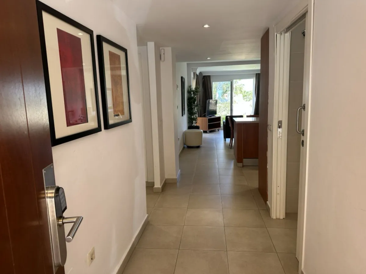 7d7493dd-340b-407c-8e33-434dab0f6244