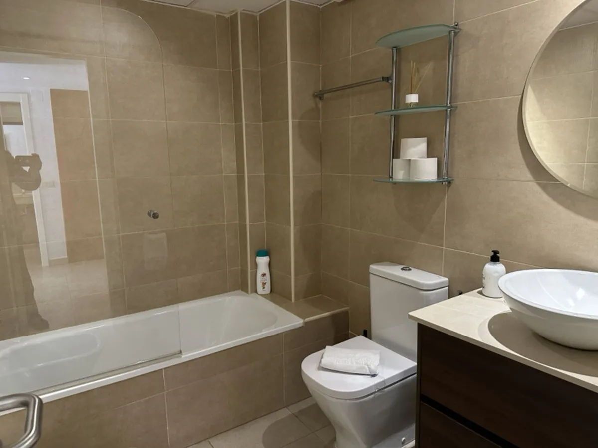 81ddc870-d651-4ca3-9a31-ad224a2c5a8c